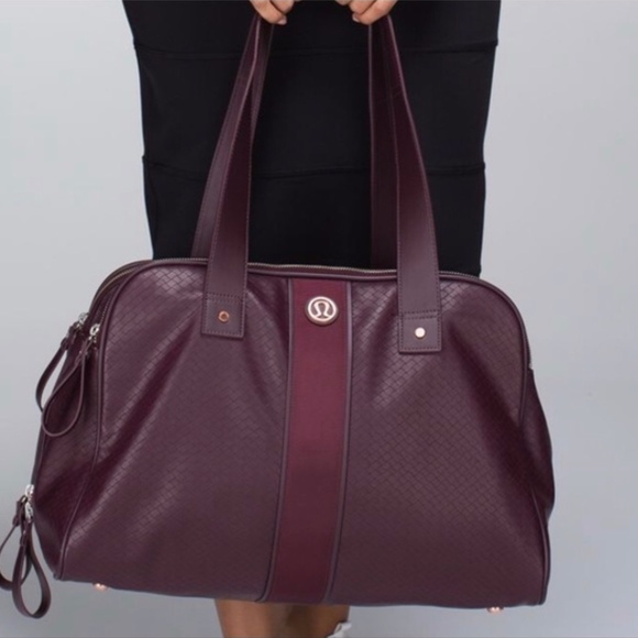 lululemon athletica Handbags - Burgundy Lululemon Gym Bag